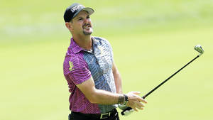 Rory Sabbatini Looking Above Wallpaper