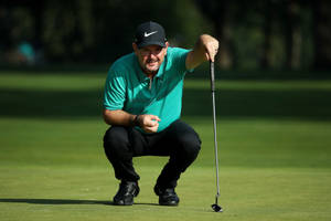 Rory Sabbatini Sitting Position Wallpaper