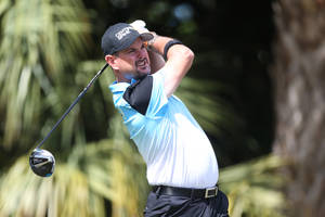 Rory Sabbatini Wearing Black Cap Wallpaper