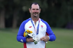 Rory Sabbatini With Silver Medal Wallpaper