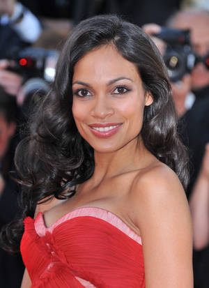 Rosario Dawson Red Carpet Wallpaper