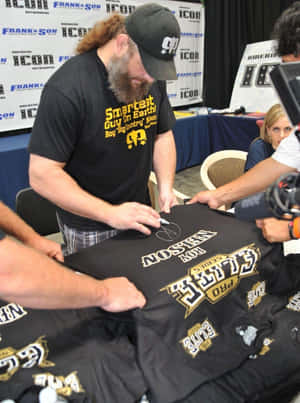 Roy Nelson Signing Walkout Shirt Wallpaper
