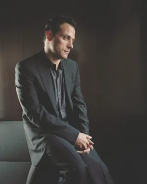 Rufus Sewell Creative Portrait In A Suit Wallpaper