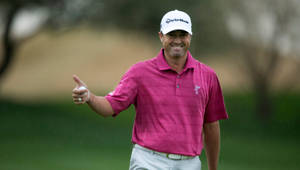 Ryan Palmer Pink Polo Thumbs Up Wallpaper