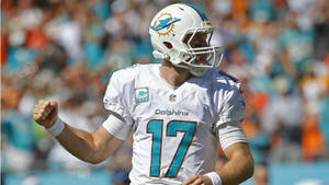 Ryan Tannehill In Game Fist Pump Wallpaper