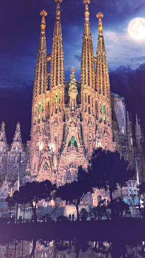 Sagrada Familia Moon Night Wallpaper