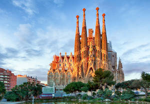 Sagrada Familia Morning Wallpaper