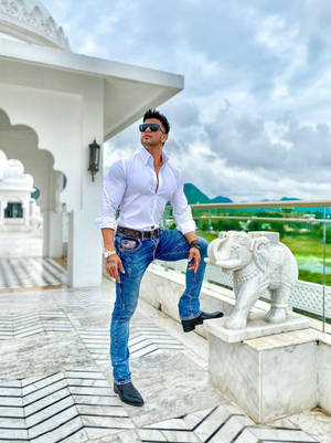 Sahil Khan Indian Fitness Entrepreneur Wallpaper