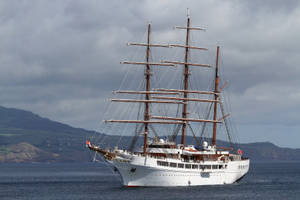 Sailing On Mountain Sea Wallpaper