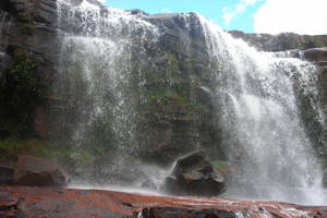 Salto Pacheco Waterfalls In Venezuela Wallpaper