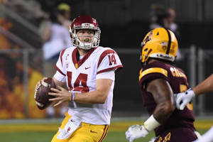 Sam Darnold Usc Versus Sun Devil Wallpaper