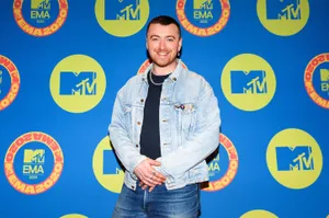 Sam Smith The Mtv Ema 2020 Wallpaper