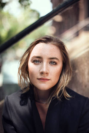 Saoirse Ronan Irish Actress Wallpaper