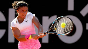 Sara Errani Pink White Nike Shirt Wallpaper