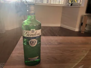 Savor The Flavor With Gordon's Alcohol-free Gin Wallpaper