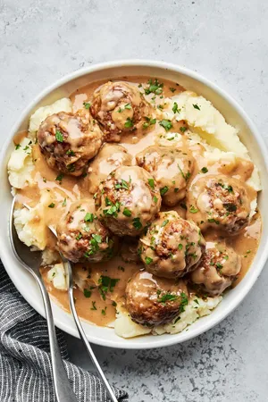 Savory_ Meatballs_with_ Gravy_and_ Mashed_ Potatoes Wallpaper