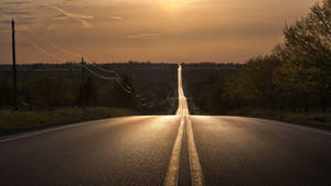 Scenic Long Highway In Milwaukee Wallpaper