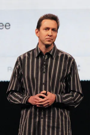 Scott Forstall In Focus Wallpaper