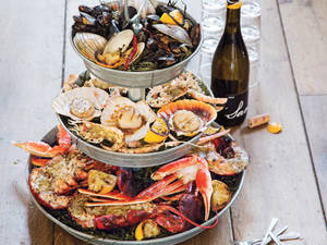 Seafood Dish Tower Wallpaper