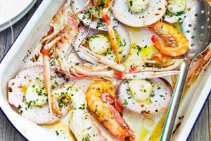 Seafood With Herbs Wallpaper