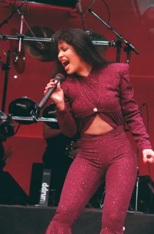 Selena Quintanilla Queen Of Tejano Music Wallpaper