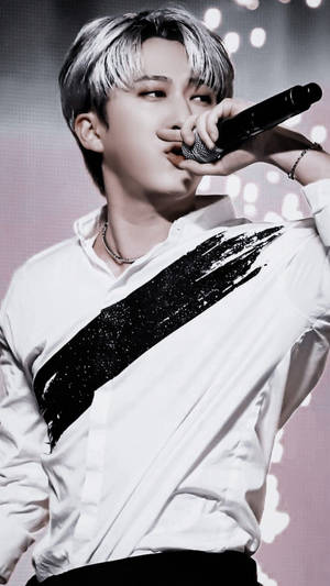 Seo Changbin Performing On Stage Wallpaper