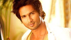 Shahid Kapoor In White Polo Wallpaper