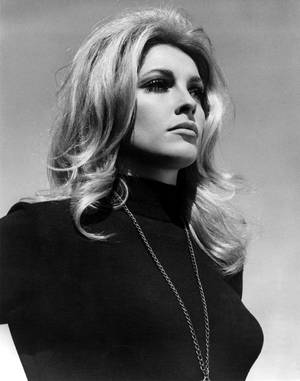 Sharon Tate Pointed Nose Wallpaper