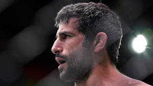 Side Profile Of Beneil Dariush Wallpaper