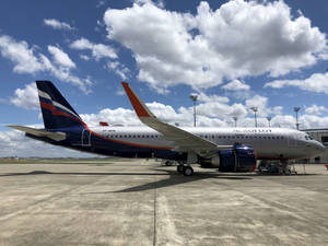 Side View Aeroflot Wallpaper