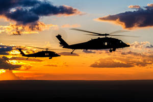 Sikorsky Uh 60 Black Hawk Helicopter Silhouette Wallpaper