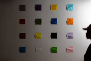 Silhouette Shadow Display In Art Gallery Wallpaper