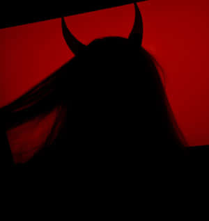 Silhouetteof Demon Horns Wallpaper