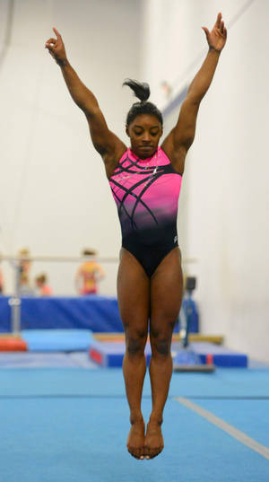 Simone Biles Training Wallpaper