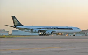 Singapore Airlines Sunset Arriving Wallpaper