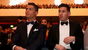 Sitting Messi And Ronaldo 4k Wallpaper