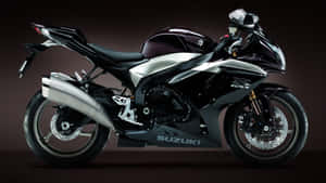 Sleek Suzuki Sportbike Showcase Wallpaper