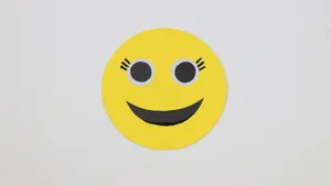 Smile Emoji Eyelashes Wallpaper