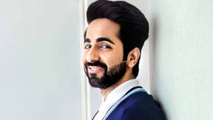 Smiling Handsome Ayushmann Khurrana Wallpaper