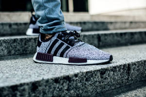 Sneaker Adidas Nmd R1 Wallpaper