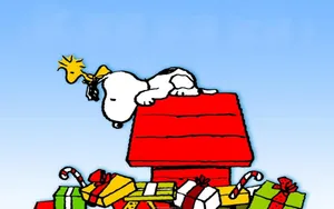 Snoopy Christmas Gifts Wallpaper