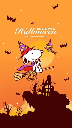 Snoopy Preparing For Halloween Wallpaper