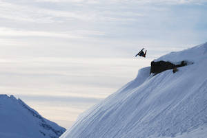 Snowboarding Daredevil Wallpaper