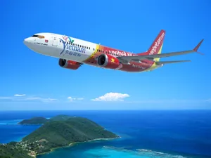 Soaring Vietnam Airplane 4k Wallpaper