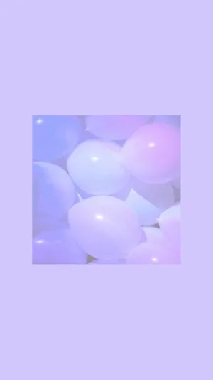 Solid Light Purple Balloons Minimalist Wallpaper