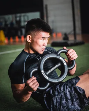 Song Yadong Ab Workout Wallpaper