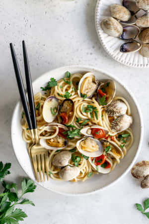 Spaghetti Alla Vongol Food Flat Lay Shot Wallpaper