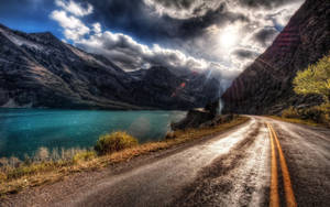 Spectacular Mountain Road. Wallpaper