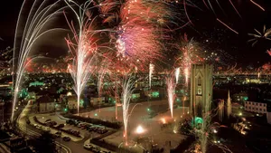Spectacular New Year's Eve Fountain Display Wallpaper