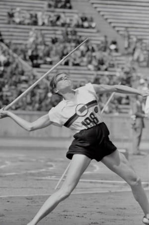 Sport Javelin Throw Athlete Wallpaper